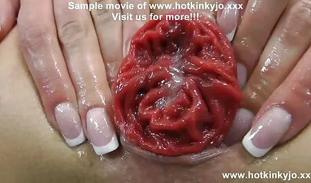 Milf lesbian pornofilms velike sise Sara Jay uzima dva crna penisa u svojim mokrim rupama!