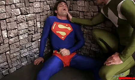 Zavezanih očiju supruga je podijelila sex pornofilm s prijateljem