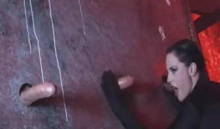 Prvi put u troje za bizarre sex films male tinejdžere