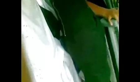 Ryan se pornofilme top smiješi - plijen usporenog gibanja