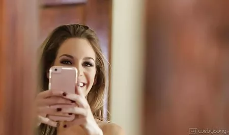 Mona gratis porno sex film se jebala u autu zbog novca