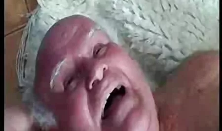 18-godišnji sex film orgasme bahati prsati masturbira posebnim igračkama